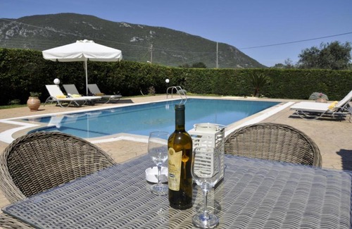 Dafnata House | ERATO-EXCLUSIVE