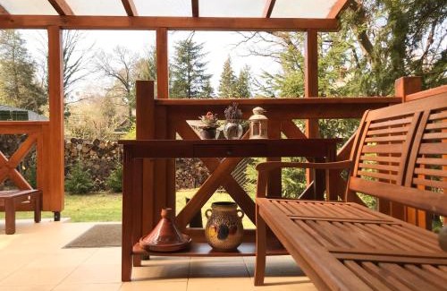 Tata House | Erdő Kapitánya Vendégház