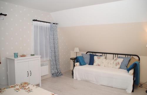 Bukkszek Apartment | Erdőszéli Házikó Vendégház