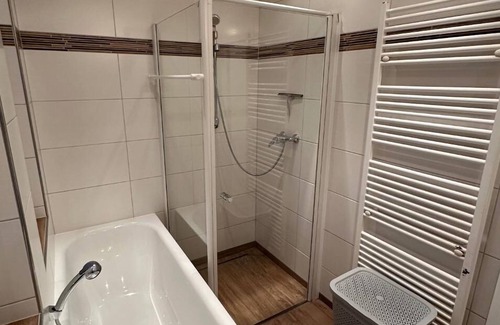 Sinsen-Lenkerbeck Apartment | Erdgeschosswohnung mit Garten - Guestrooms24 - Marl