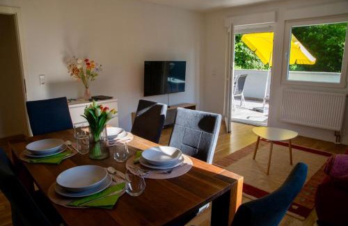 Baden-Baden Apartment | Erholung an den Wasserfällen - Ferienwohnung in Baden-Baden - Stilvolles Apartment mit Terrasse, Parkplatz & ruhiger Lage