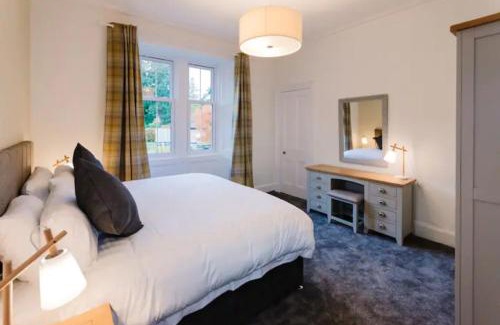 Birnam House | Erigmore Spa Cottage - A cosy cottage located in a countryside park with WIFI and access to swimming pool