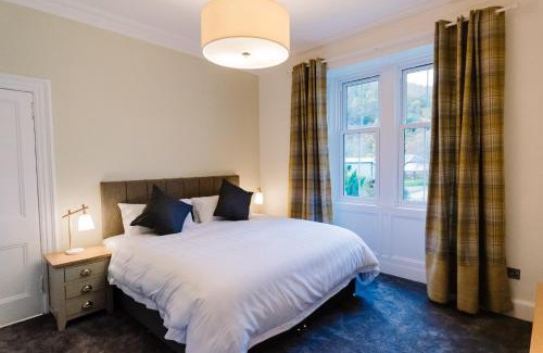 Birnam House | Erigmore Spa Cottage - A cosy cottage located in a countryside park with WIFI and access to swimming pool