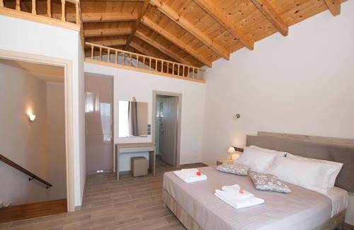 Erikousa Island Apartment | Erikousa Palace Double Suite 5