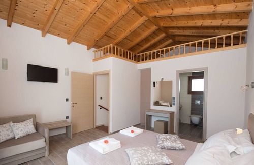 Erikousa Island Apartment | Erikousa Palace Double Suite 5