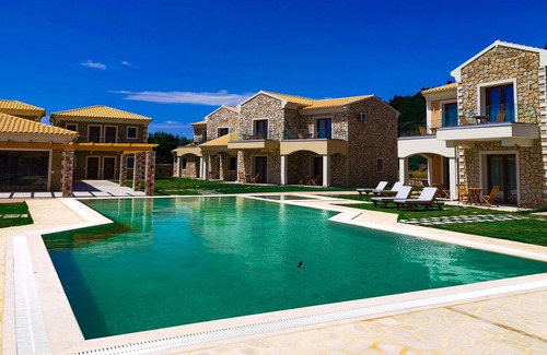 Erikousa Island Apartment | Erikousa Palace Double Suite 5