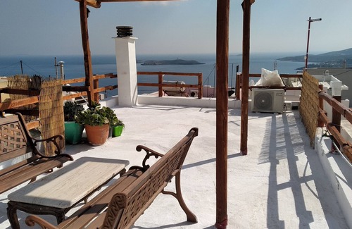 Ano Siros House | Ermoupoli Comfortable Home