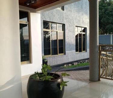Kigali Hotel | ERNEST HOMEs BOUTIQUE