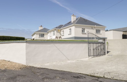 Belmullet House | ERRIS HEAD HOUSE, family friendly in Belmullet, County Mayo
