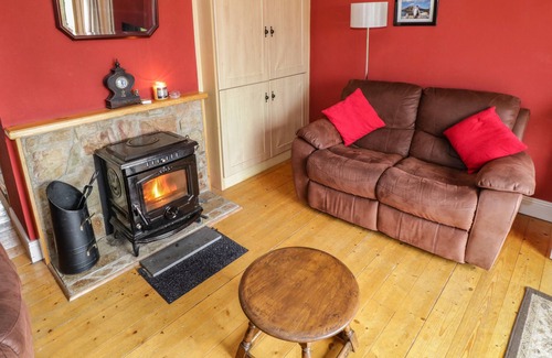 Ballyconneely Cottage | ERRISBEG, pet friendly in Ballyconneely, County Galway