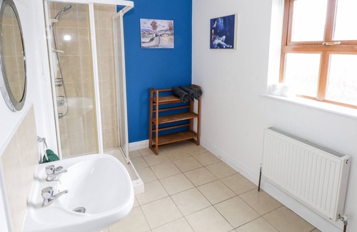 Errit Cottage | ERRIT, pet friendly, with open fire in Loughglynn, County Roscommon