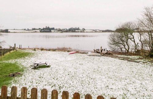 Errit Cottage | ERRIT, pet friendly, with open fire in Loughglynn, County Roscommon