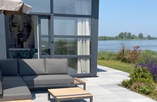 Enkhuizen House | Erste Reihe - mit Zaun - Premium-chalet Ijsselmeerstrand