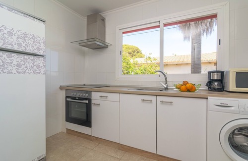 Es Carregador House | ES PINS - Nice flat with shared pool and very close to the beach. Free WiFi.