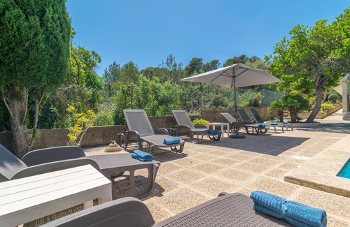 Es Carregador House | ES PINS - Nice flat with shared pool and very close to the beach. Free WiFi.