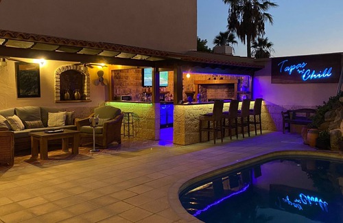 San Miguel de Abona Villa | Stunning family villa with totally secluded pool area. Wheelchair friendly