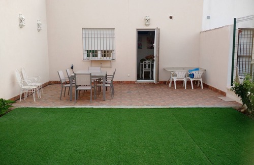 San Sebastian de los Ballesteros House | Beautiful designer house with garden 20 minutes from Córdoba
