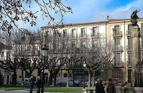 Sant Joan de Les Abadesses Apartment | 60 m² Apartment ∙ 3 bedrooms ∙ 5 guests