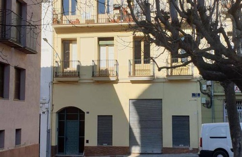 Sant Joan de Les Abadesses Apartment | 60 m² Apartment ∙ 3 bedrooms ∙ 5 guests