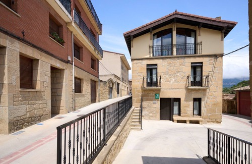 Villabuena de Alava Villa | Wine Escape by Fidalsa