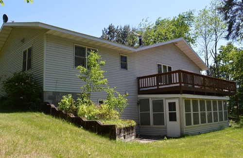 Spooner House | ESCAPE AT THE LAKE, relax and enjoy your stay in this immaculate LAKE HOME!
