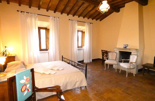 Amelia House | ESCAPE IN UMBRIA, Convent Sangiovanni