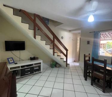 Praia dos Anjos House | ESCAPE PARA O PARAISO, Casa Mobiliada com PISCINA e Salão de jogos, 300mt da PRAIA