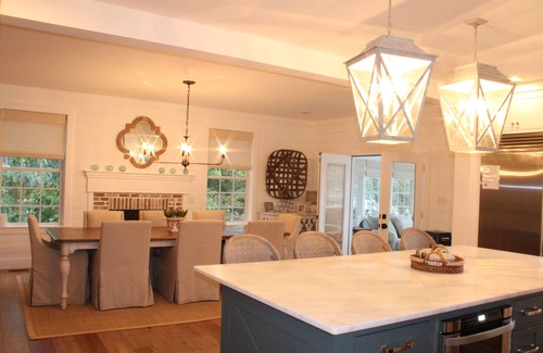 Moneta House | Escape Paradise! Gentle slope to the water, firepit, water skis, paddleboards