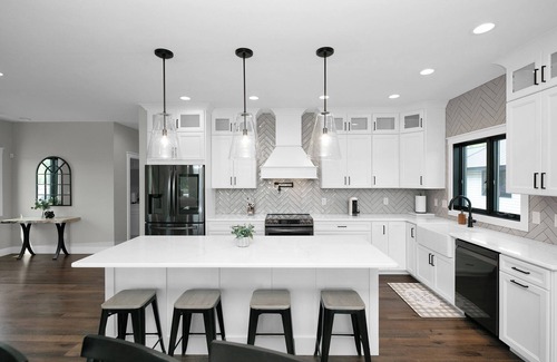 Union House | Escape the City to Lakeside Luxury — Just 2 Hours from Chicago