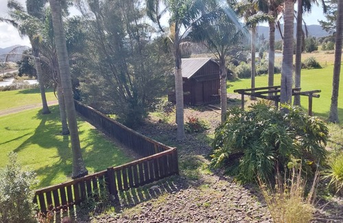 Kennedy Bay Apartment | Escape the rush in this gorgeous slice of hidden paradise.