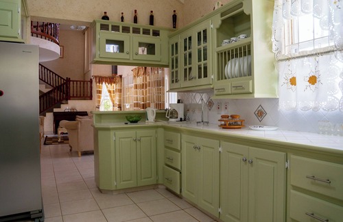 Paynes Bay House | Escape to a delightful spacious family villa in Saint James