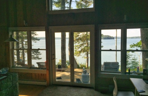Sullivan House | “Escape” to a Waterfront Artist’s Home on Secluded Evergreen Point, Taunton Bay