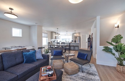 Newberg House | Escape to a Wine Getaway