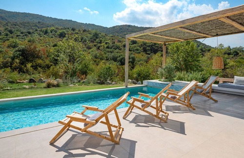 Olympiada Villa | Escape to Aristi Ena, your hillside haven in Halkidiki’s stunning Olympiada