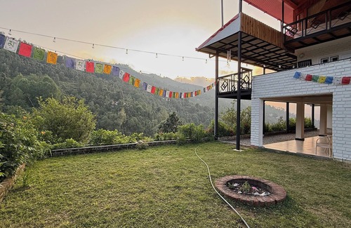 Kaul House | Escape to nature’s peace with hillside valley views & birdsongs!