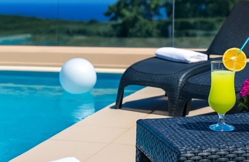 Polemarchi House | Escape to Paradise - Chania's Seaside Getaway