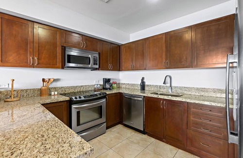 Coco Condo | Escape to paradise in this stunning 3 bedroom condo E301 with breathtaking overlooking the bay