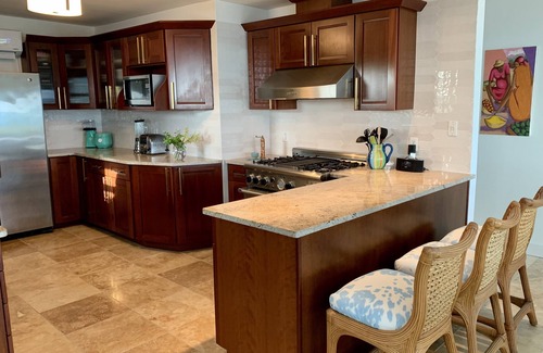 Great Exuma House | Escape to Paradise On Tar Bay, 2 person Kayak and 2 Paddle Boards included!