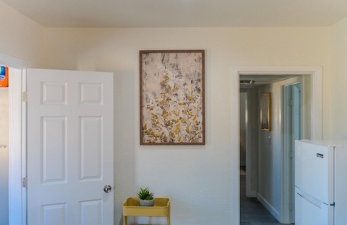 Downtown Phoenix House | Escape to Phoenix: Stylish 2BR w/Parking + Laundry