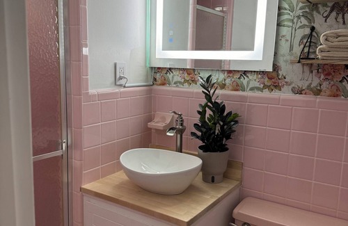 Jones County House | Escape to Retro Luxe, where vintage charm meets modern luxury.