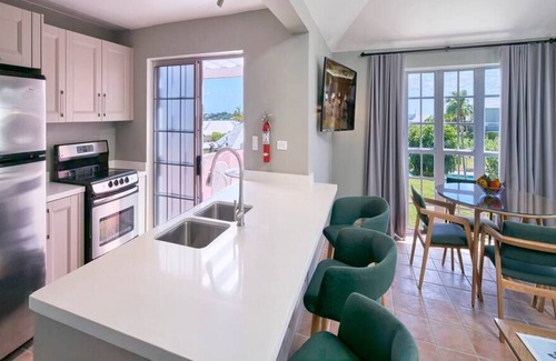 St. George's Cottage | "Escape to Serenity: Stunning Harbour View Cottage"