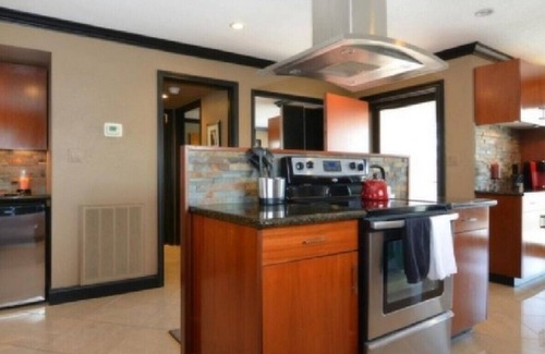 Lake Ozark Condo | Escape to the lake ! Boat slip available