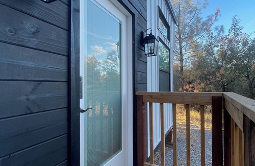 Bella Vista House | Escape to the Perfect Tiny Home Getaway