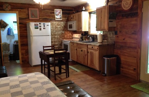 Pittsburg Cabin | Escape to the Wild & Scenic Daniel Boone National Forest in London, Kentucky!