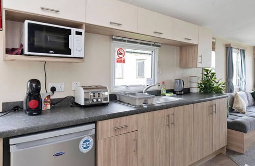 Prestonpans Apartment | Escape to this cozy retreat perfect for families or groups, 55 Aberlady (Van Type - Bronze)