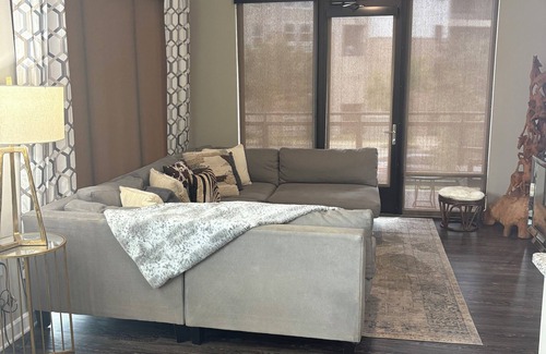 Las Colinas Apartment | Escape to this modern,western-style home located steps away from the scenic lake