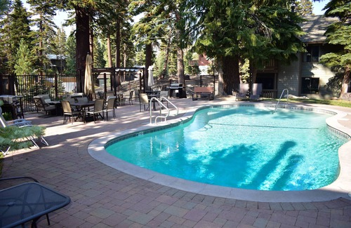 Mammoth Lakes Condo | Escape to this recently remodeled unit #189, steps from the free shuttle