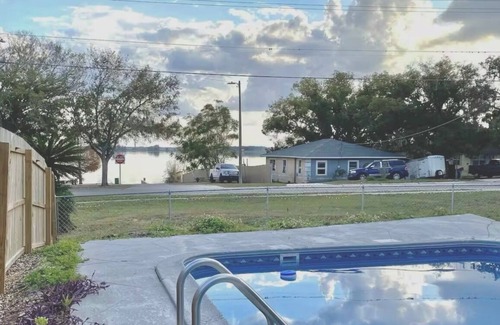 Eagle Lake House | Escape to tranquility at this PrivatePool Lakeview getaway on the shores of EL