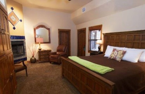 Kerrville Apartment | ESCONDIDA SUITE #7 KING