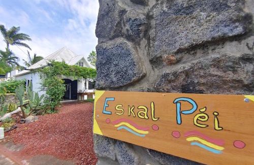 Etang Sale Les Bains Hostel | Eskal Péi - Auberge de Jeunesse & Chambres d'hôtes